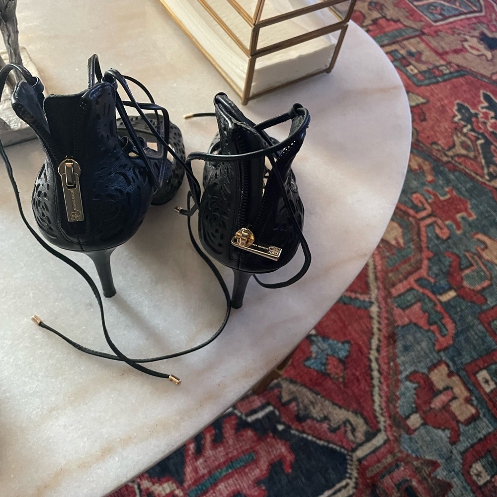 Black sandal